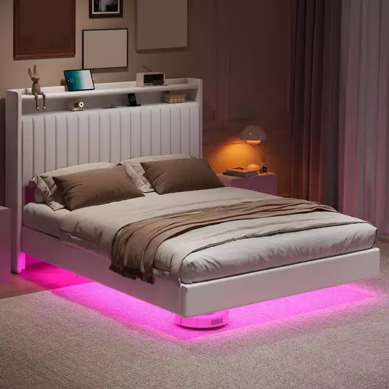 Cadre de lit flottant Queen avec éclairage LED et station de recharge, plateforme rembourrée en similicuir PU, design moderne peu encombrant, cadre en fer
