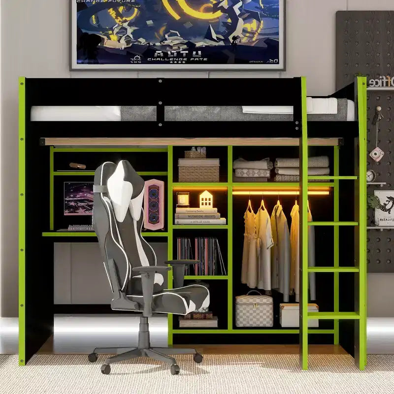 Lit mezzanine en bois avec bureau, penderie ouverte et éclairage RGB