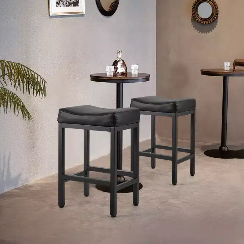 Juego de 2 taburetes de bar de altura de mostrador con asiento de silla de montar y patas metálicas - negro